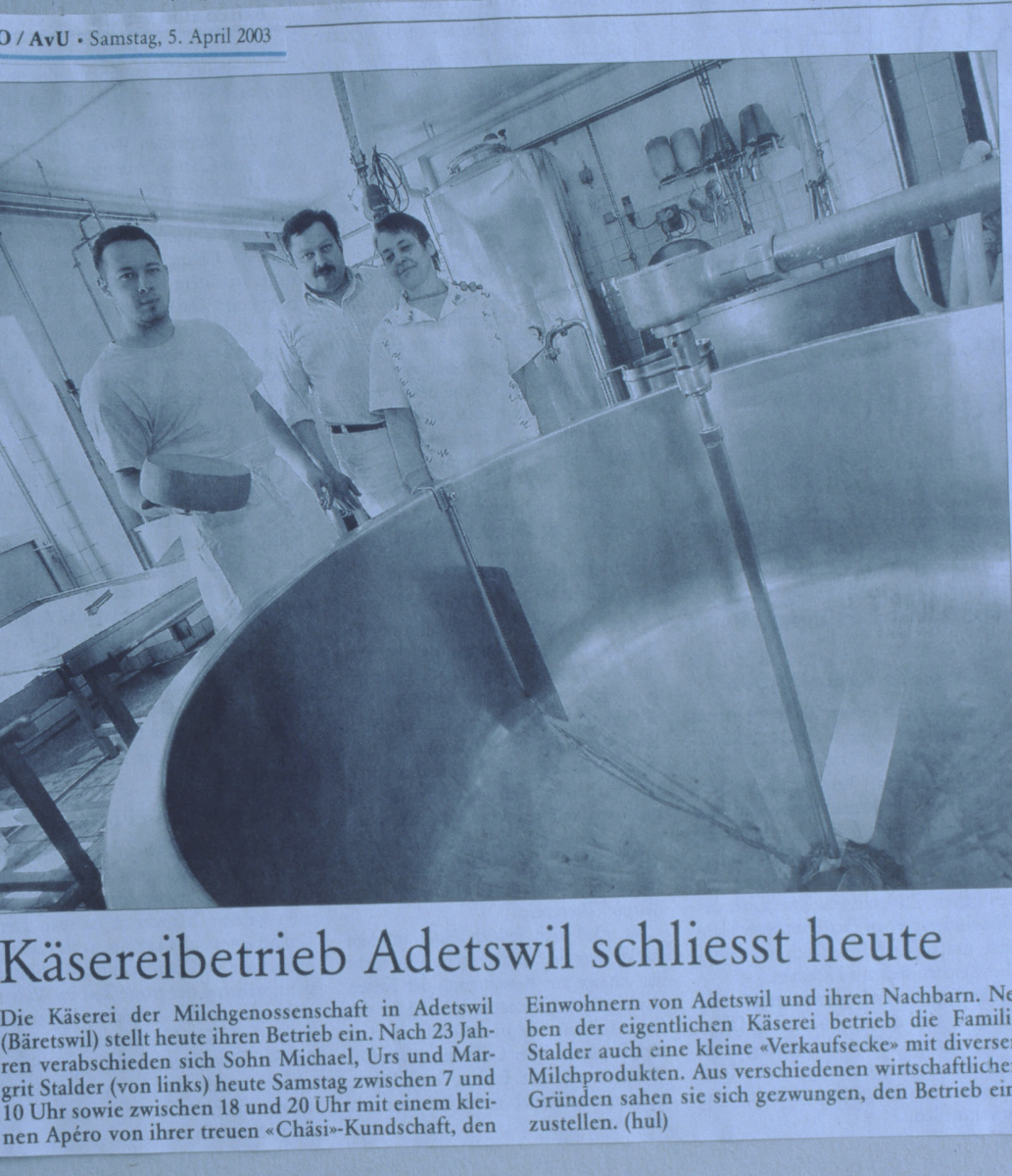 ZO, ‚Käsereibetrieb Adetswil schliesst heute‘, vl Michael, Urs und Margrit Stalder