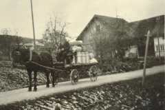 Milchfuhr zur Hütte