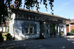 Dorf Gemeindehaus Dépendance