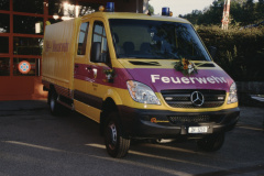Feuerwehrverein, Übergabe des neuen Oelwehrfahrzeuges