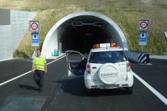 FR Reise, Jura 2011, Lotsen durchs Tunnel (vor Eröffnung!)