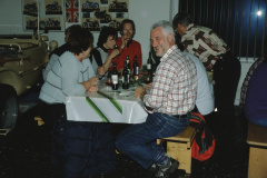 Weihnachtsmarkt, Nic Marchesi, hinten Ursula und Walter Schneider Weihnachtsmarkt, Nic Marchesi, hinten Ursula und Walter Schneider