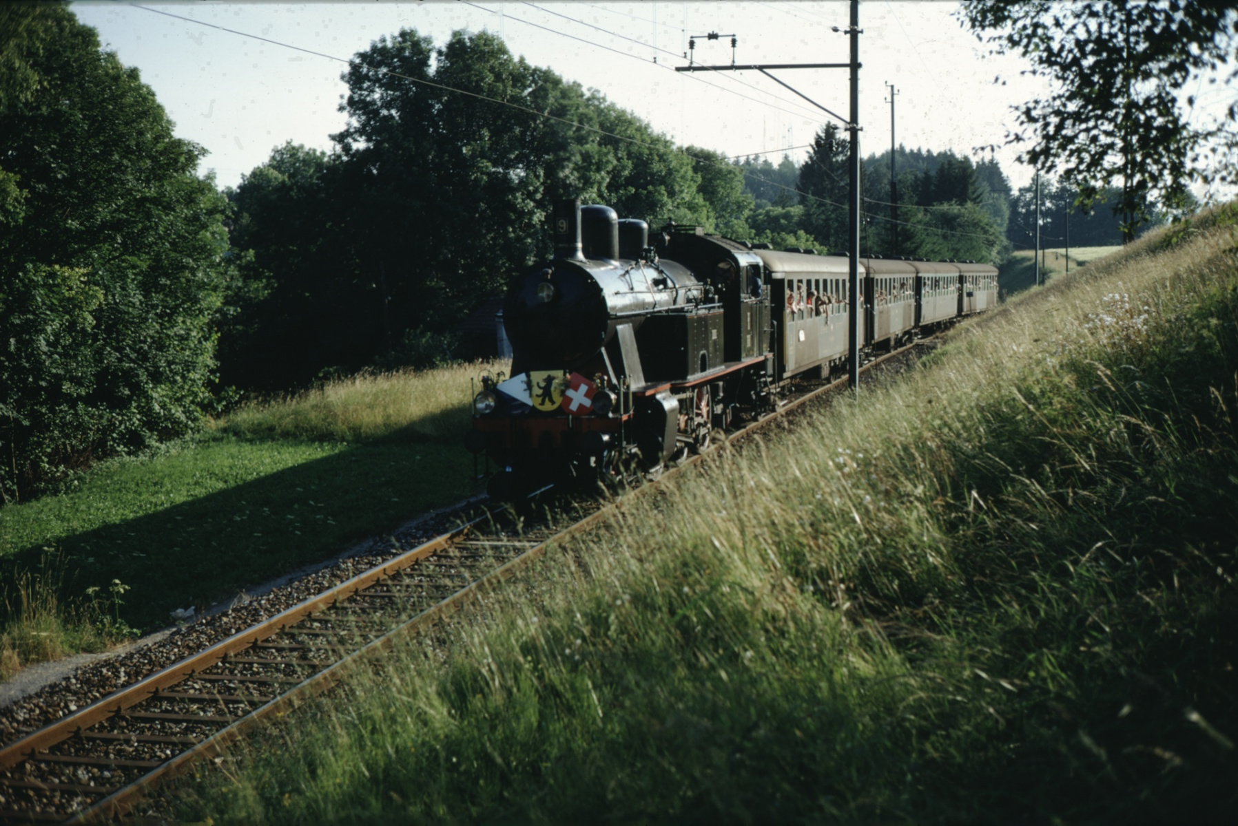 Oberlandfest 1971, erstmals wieder ein Dampfzug von Hinwil nach Bäretswil, organisiert vom neugegründeten (1969) DVZO