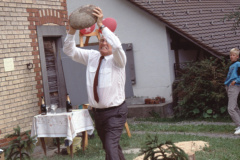Erich Frei beim Steinstossen, Klein Bäretswil