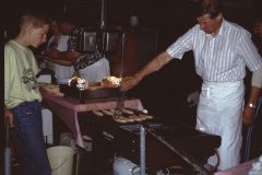 Diräkt us Bäretswil, Wurststand