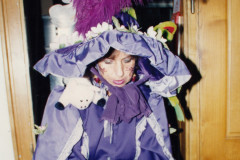 Fasnacht 1996, Umzugsparty, Haremsdame am Ausschank