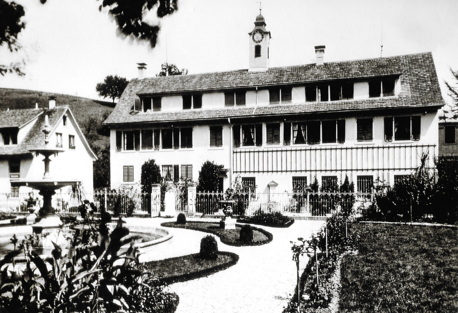 Wohnhaus und oberer Park um 1900