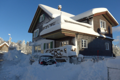 Chlibäretswil, Konsumhaus