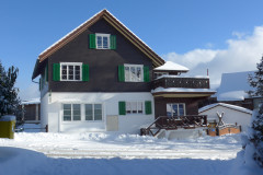 Chlibäretswil, Konsumhaus