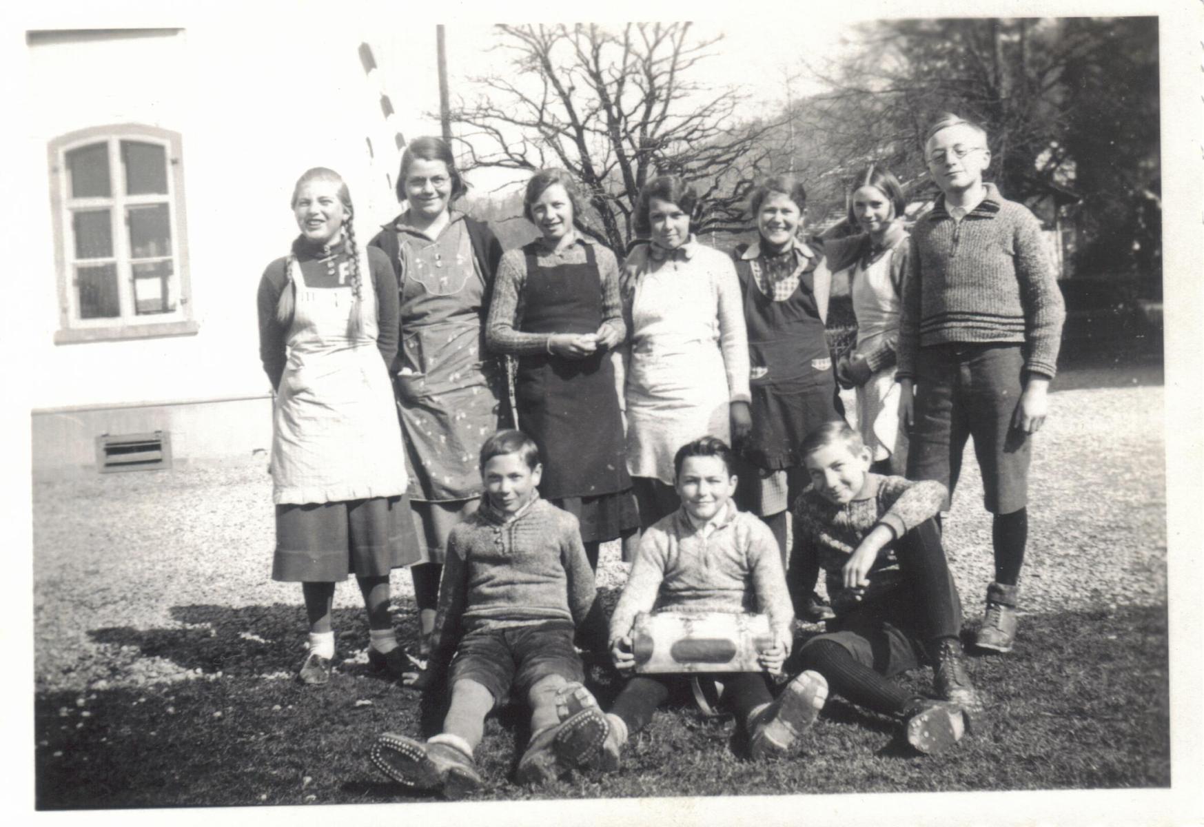 Klassenfoto Sek, ca. 1935. Ganz rechts Albert Egli (*1921) Kleinbäretswil