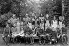 Klassenfoto Sekundarschule, Keller, 1944