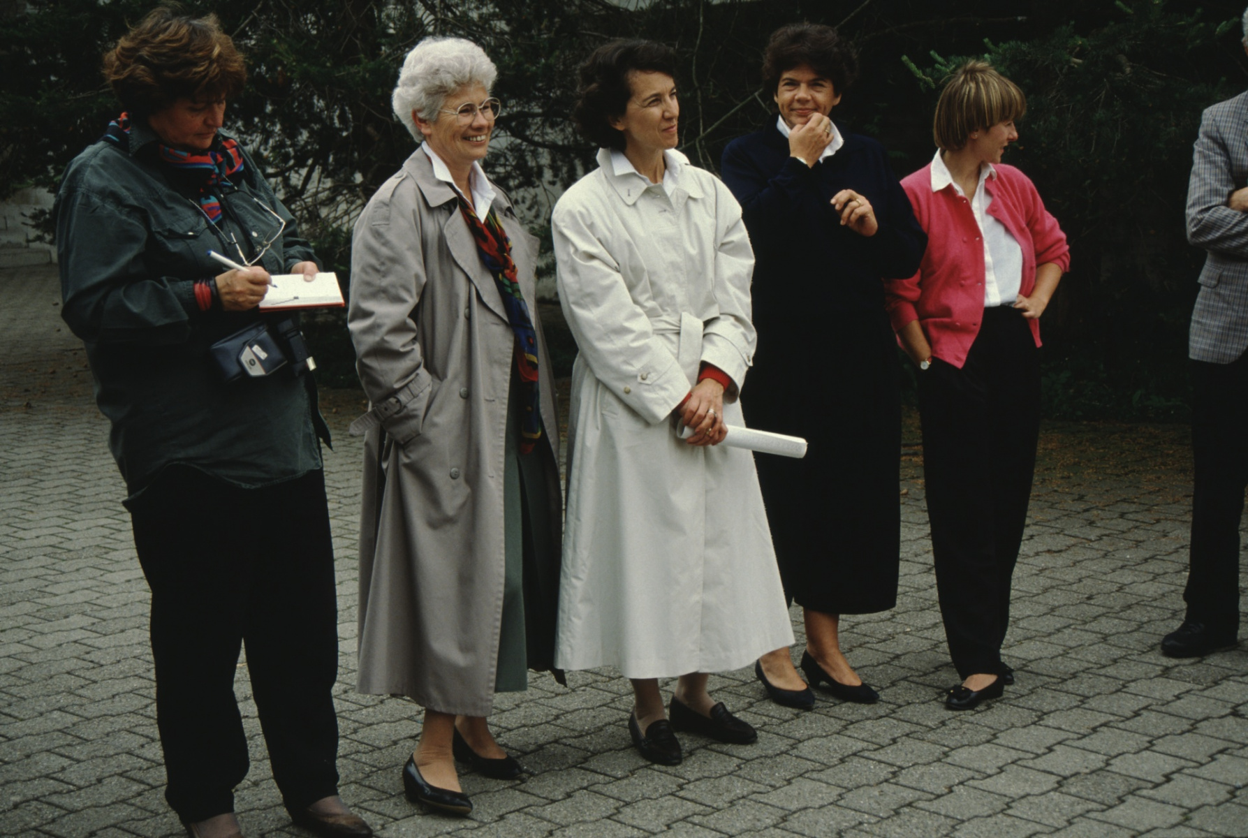 Spatenstich Turnhalle Letten. Liselotte Forster, Esther Brütsch, Anita Frei, Marianne Spörri