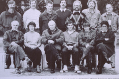 Lehrer Oberstufe ca 1989. hinten vl: M.Rüegg, E.Keller, W.Siegrist, HP.Eckhardt, T.Steinmann, B.Morf, W.Schmied - vorne vl: H.Spillmann, M.Schmied, J.Albrecht, J.Philipp, B.Florin, M.Spörri