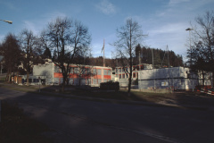 Oberstufenschulhaus Letten, Schulbaracken auf dem Turnplatz während Sanierung