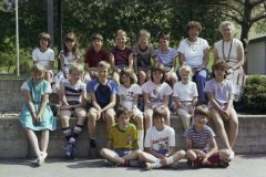Klassenfoto Primar Adetswil, Fr. Hulftegger, Elsi Meyer, 1985