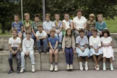 Klassenfoto 2. Primar Adetswil, Elsbeth Hulftegger, 1987