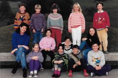 Klassenfoto 4. Primar Adetswil, Lehrerin??, 1995