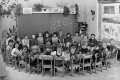 Klassenfoto Kindergarten Oberdorf, Rosmarie Kuster, 1972