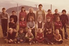 Klassenfoto Primar Berg, 1972, Lehrerin Gertrud (Trudi) Egli, Ferenwaltsberg Klassenfoto Primar Berg, 1972, Lehrerin Gertrud (Trudi) Egli, Ferenwaltsberg