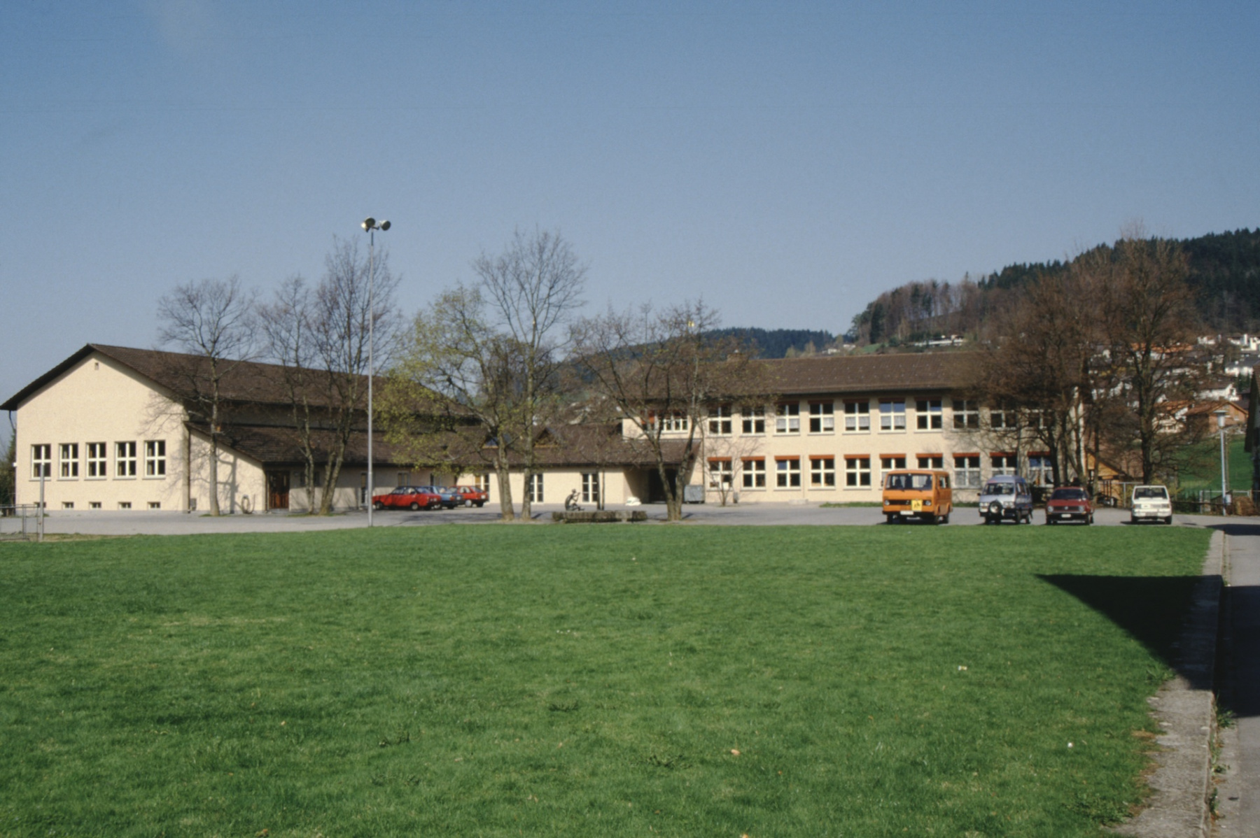Schulhäuser Dorf