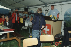 Jubiläumsfeier VVB Jakobsberg, Übergabe des Festgeschenkes der Viehzuchtgen. (Waldteufel)