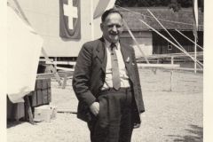 Ernst Hess, Coiffeurmeister am Turnfest in Bäretswil (Festzelt Schürli)