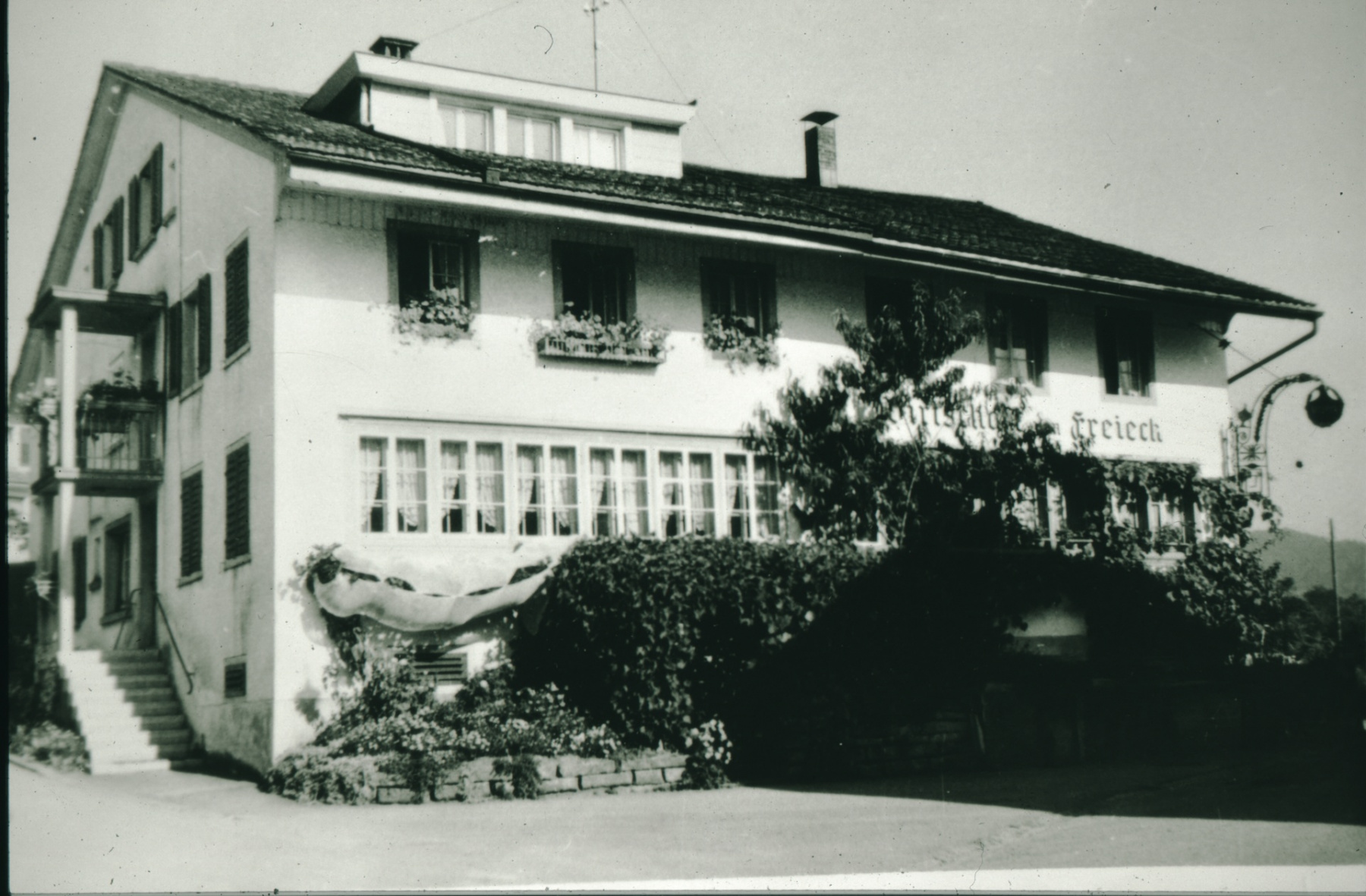 Restaurant Freieck, Adetswil, Umbau 1936