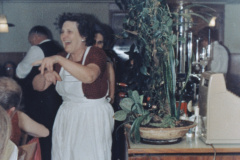 Restaurant Frohberg, Wirtin Frau Meier, Hochzeit Erika Berger