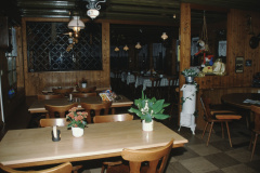 Restaurant Rosinli, Adetswil, Wirtschaft
