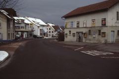 Bahnhofstrasse, Gemeindescheune, Garage Trachsler, alter Coop (Winter)