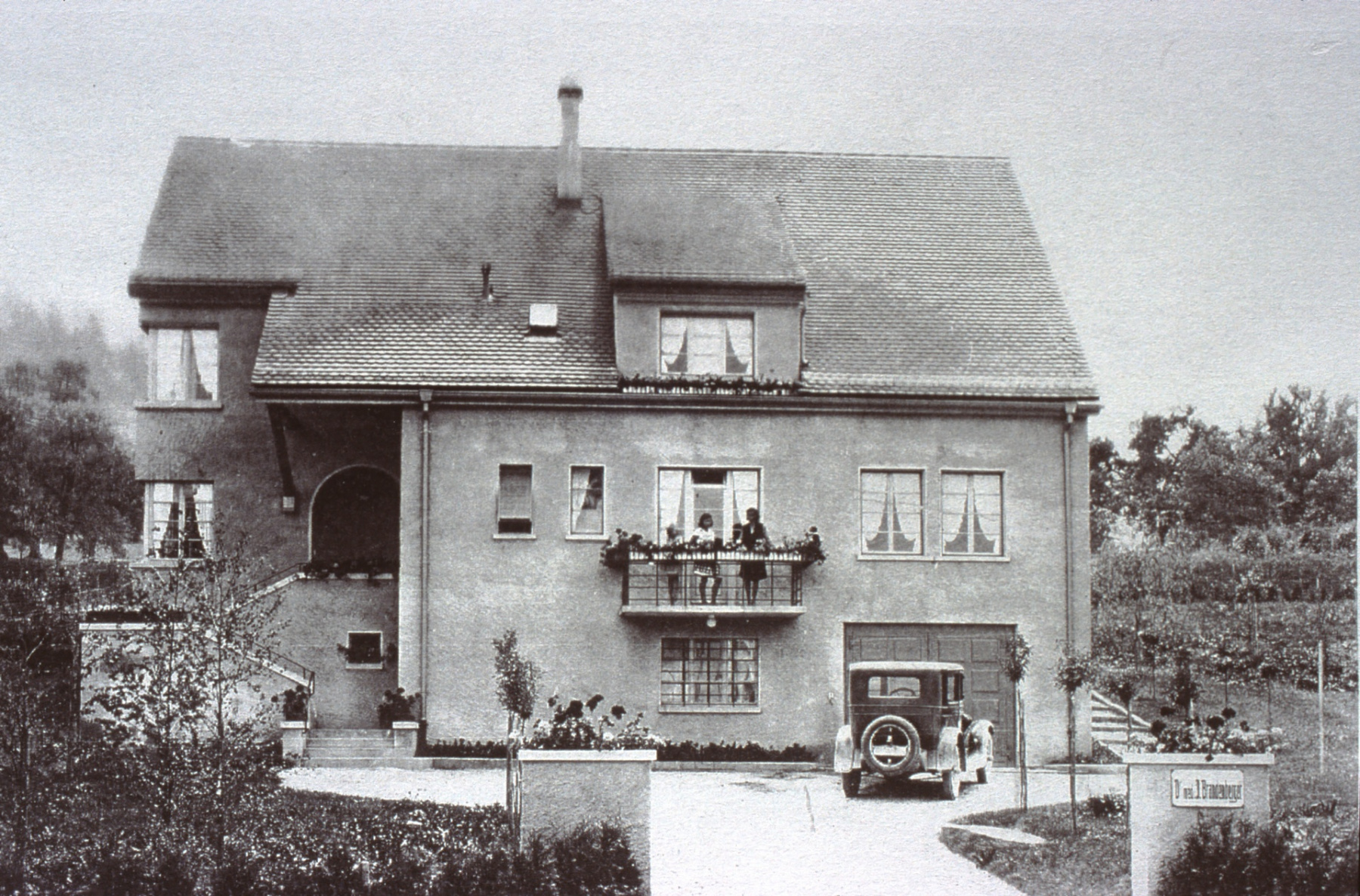 Arzthaus Dr. med. Brandenberger, erbaut 1928-29