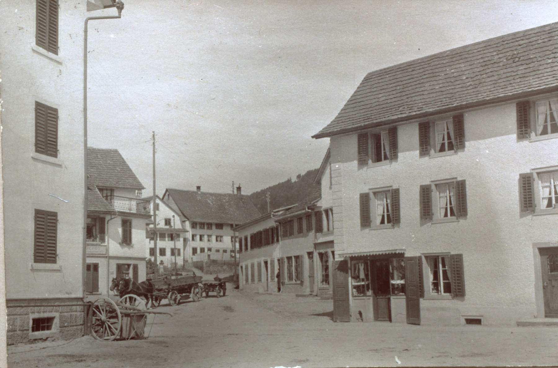 Dorfplatz mit Linde, Bettswilerstr