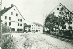 Dorfplatz mit Linde, Bären von Schulhausstr