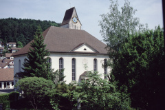Ref. Kirche vom Schulhaus aus