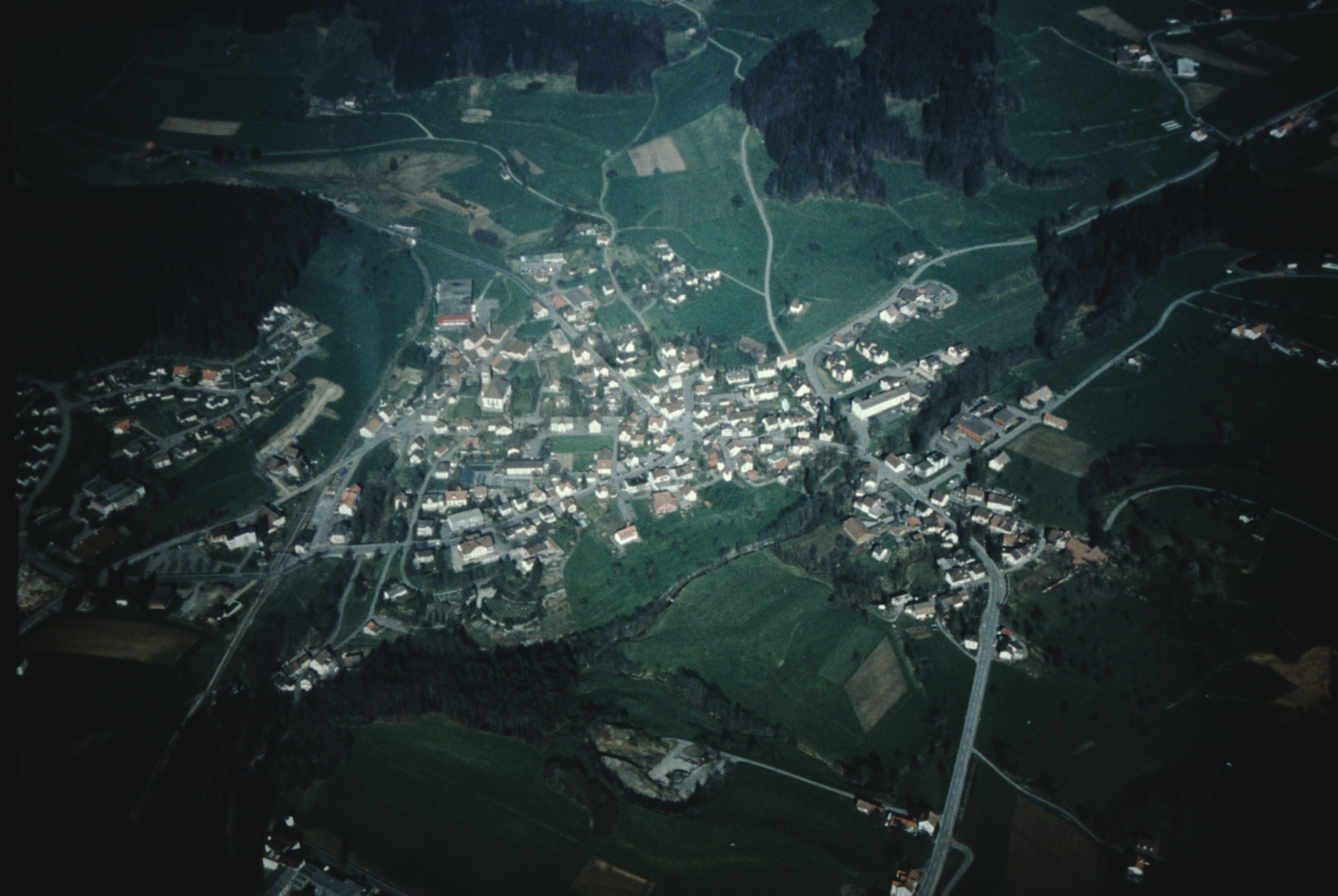 Luftaufnahme Dorf & Lettenberg