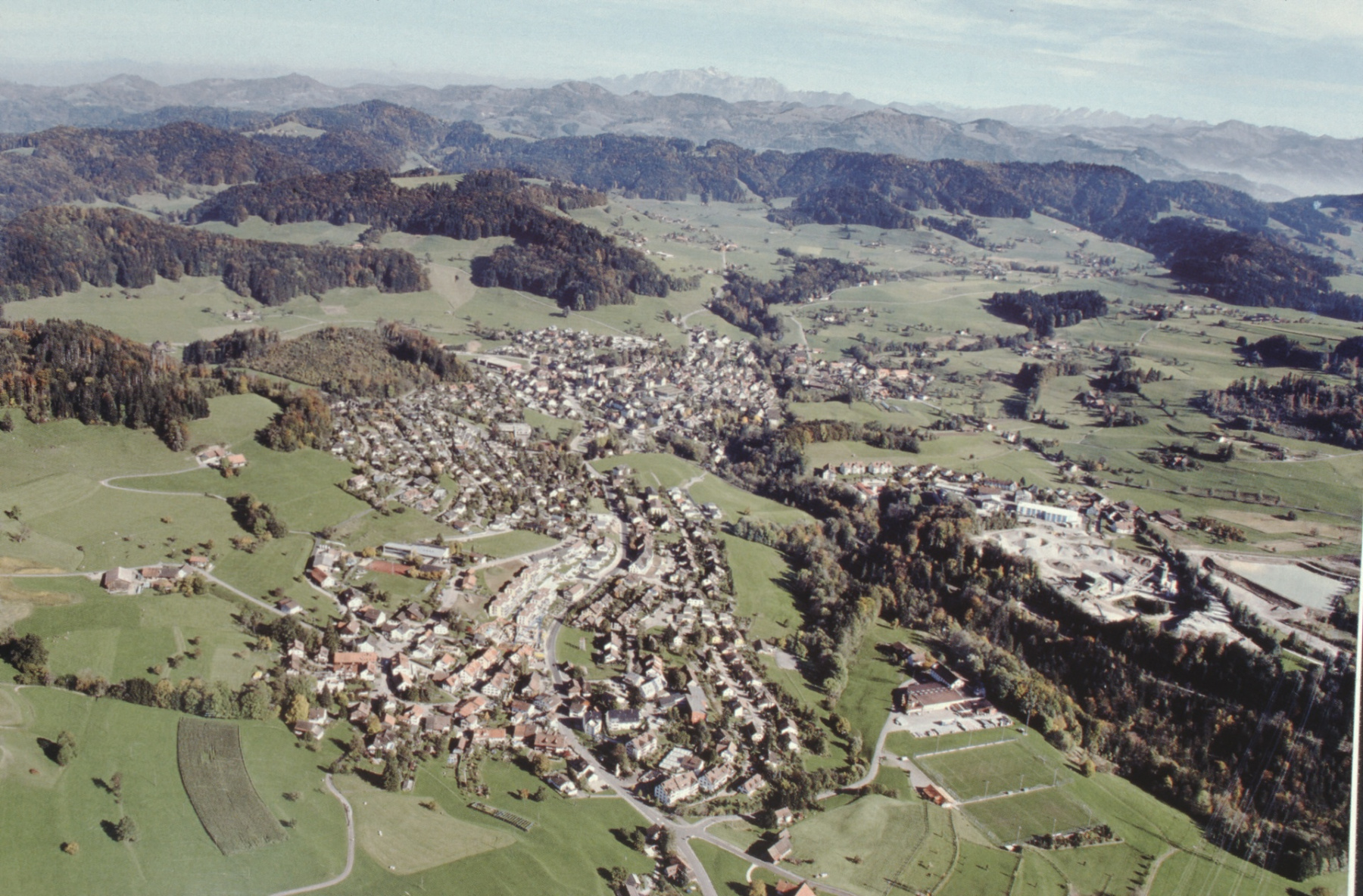 Luftaufnahme Adetswil & Bäretswil
