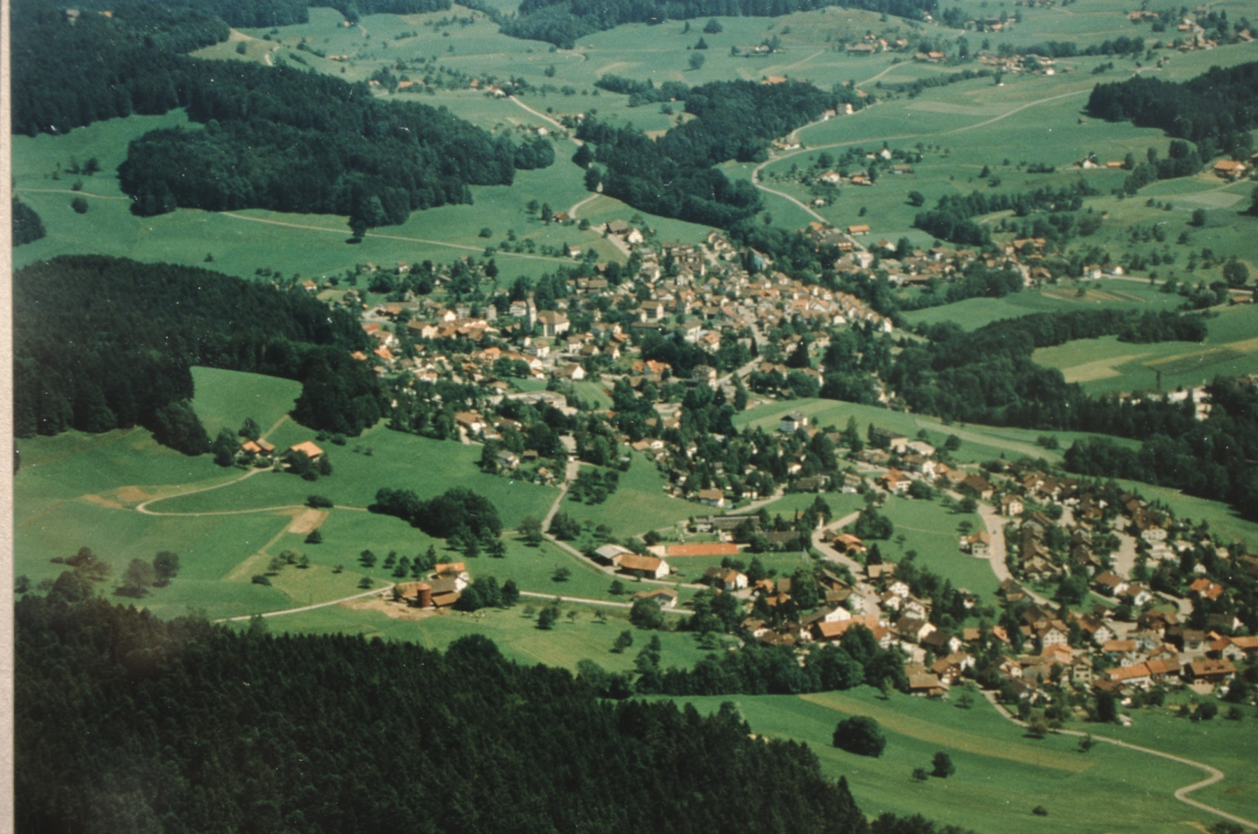 Luftaufnahme Bäretswil & Adetswil
