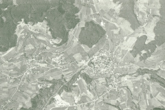 Luftaufnahme 1961, lk Alte Engelsteinstr Bussenthal-Adetswil, mitte Kantonsstr Wetzikon-Bauma, rt Steigstr nach Rüetswil