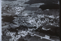 Luftaufnahme Swissair 23334 Bäretswil, imVG Oberdorf, imHG Adetswil - Aemet - Letten - Engelstein