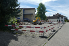 Pfarrhausstr. geplanter Spielplatz, Schulhaus Dorf und Pfarrhaus