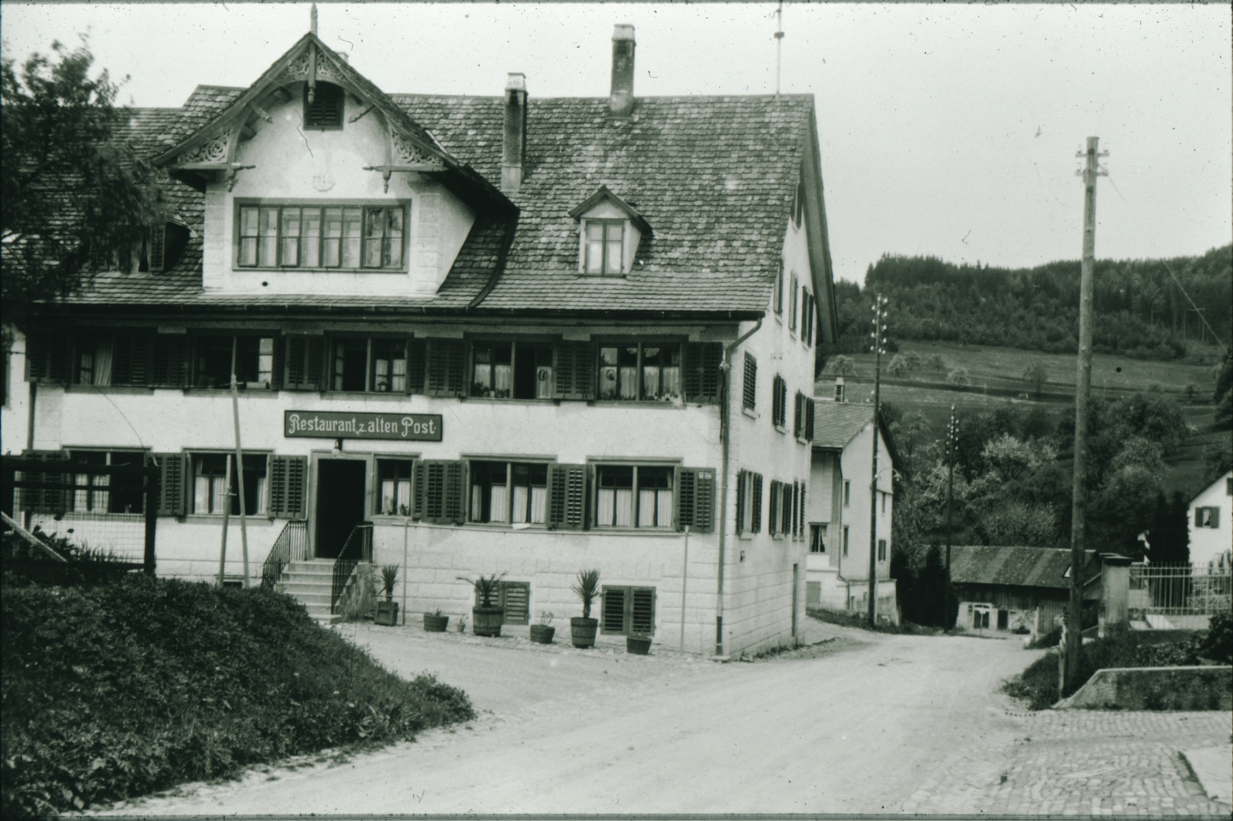 Schulhausstr, Restaurant ,Zur alten Post', geschlossen 1945
