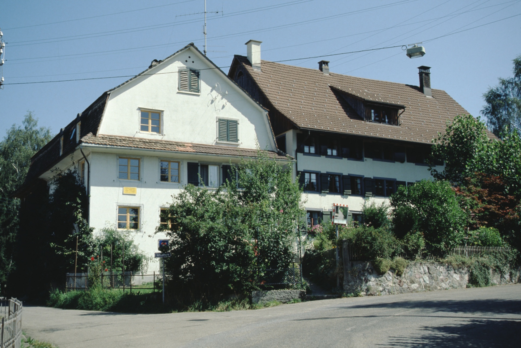 alte Bettswilerstr - Hüttenstr, ehem Sek.Schulhaus, rechts ehem. Major Bünzli