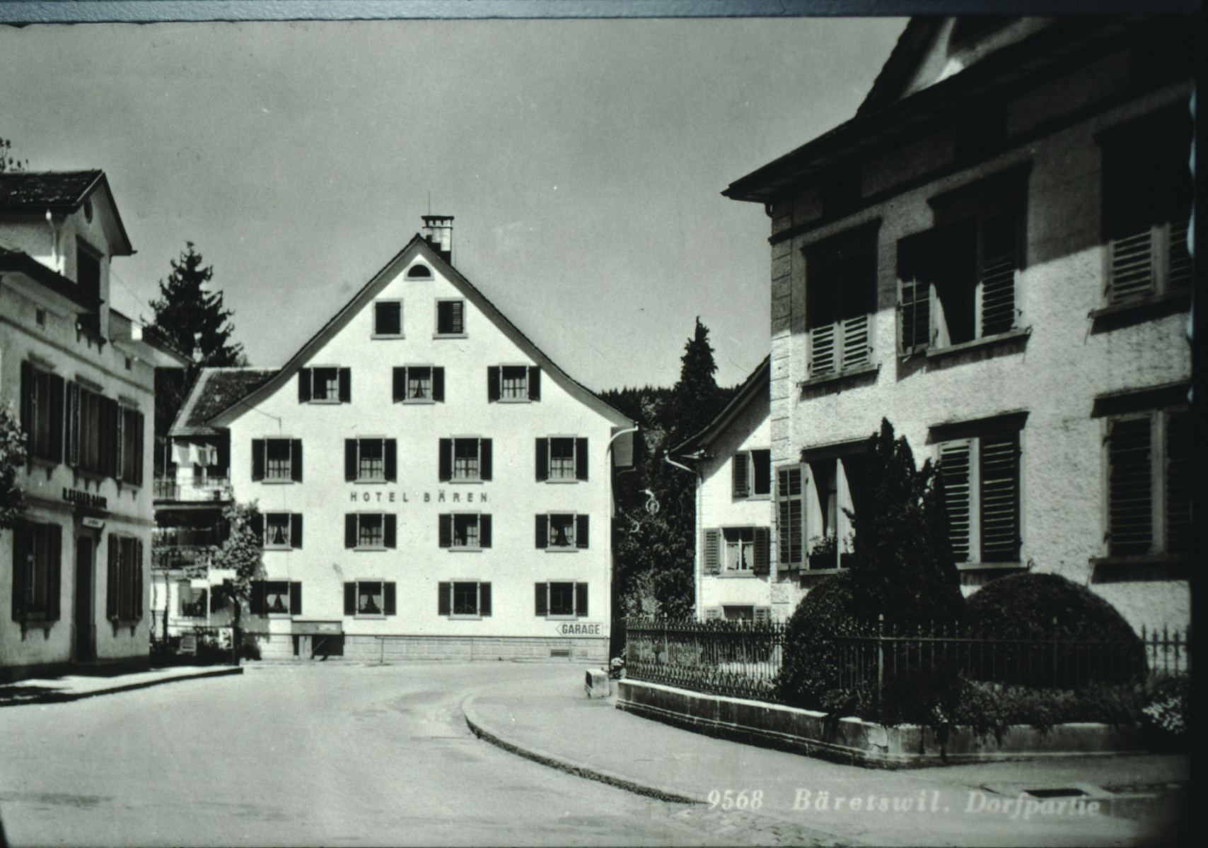 Laden Keller-Baur Gasthof Bären, Postkarte «Bäretswil, Dorfpartie»