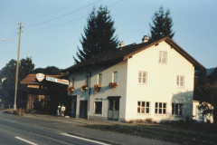 Haus Velo Meier mit Tankstelle
