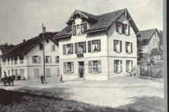Sennhütte und Haus Helvetia