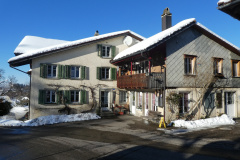 Fischer, Obererwappenswil (rechts Nähatelier)