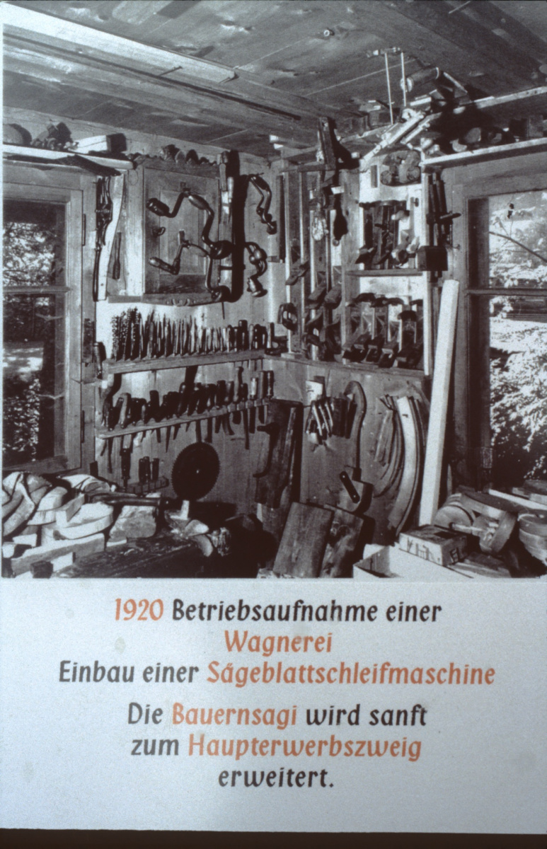 Diaschau 1, 1920 Betriebsaufnahme Wagnerei