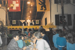 Brunnenfest 1987, Jodler Andreas Gerber mit Jodlerin,  Elsbeth Hulftegger und Martha Zimmermann