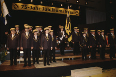 Uniformweihe 75 Jahre Jubiläum, MZH, Einmarsch mit der alten Uniform