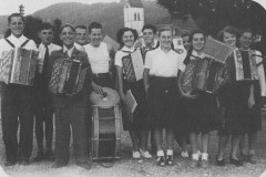 HOB. Vor dem Umzug an der Augustfeier 1951 (600J Jubiläum Beitritt Zürich zur Eidgenossenschaft)
